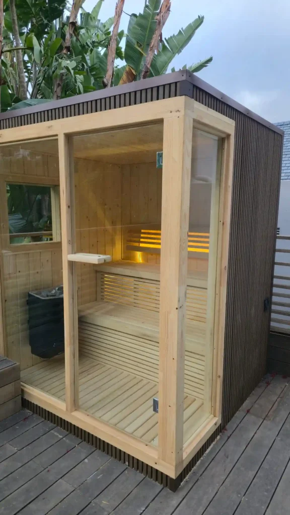 Backyard lawn compact wooden setup